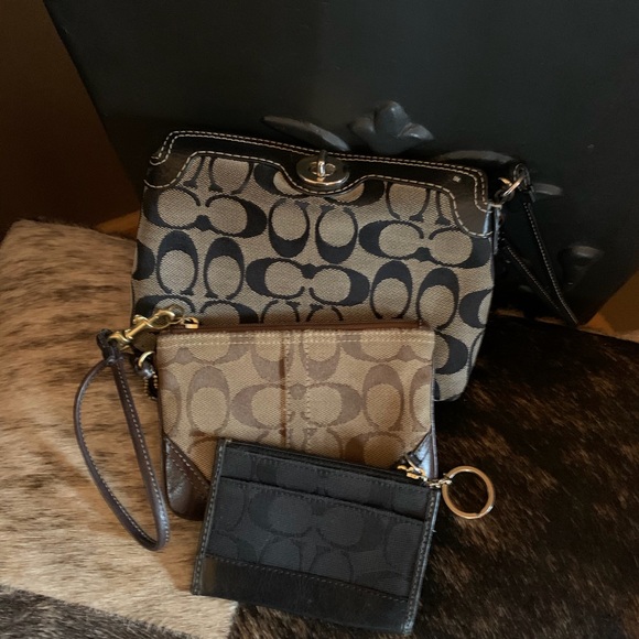 Coach Bundle - Picture 1 of 8